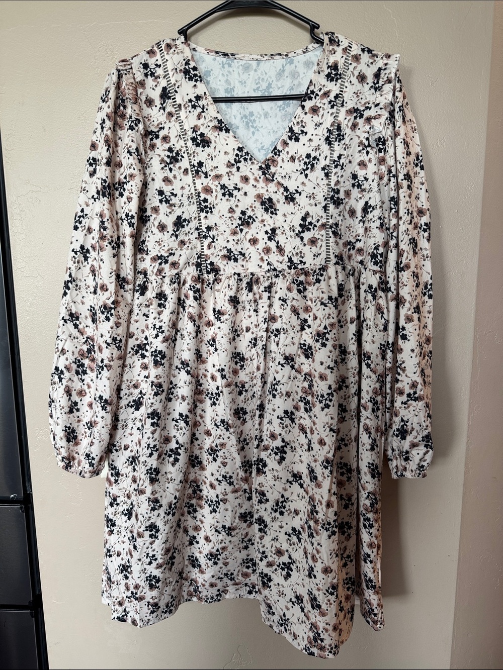 Women's Floral V-Neck Mini Dress in Cream and Black